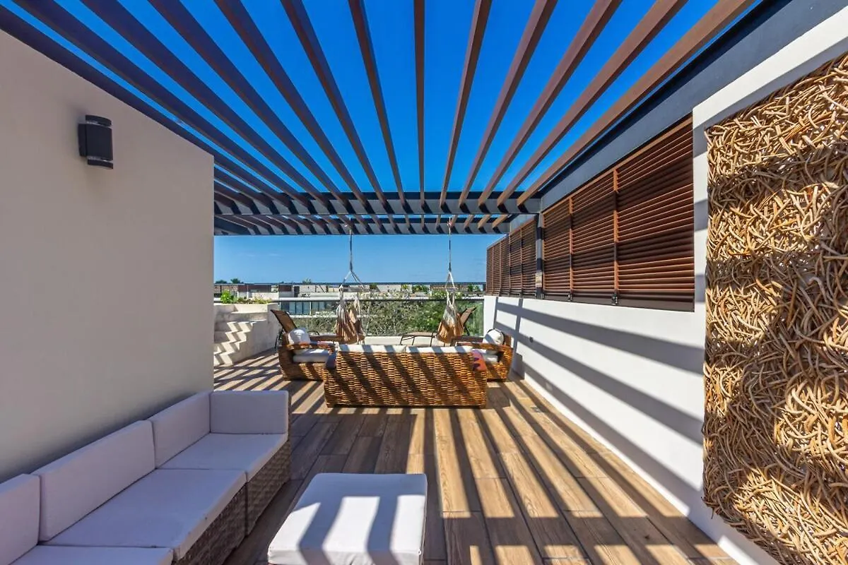 Two Bedroom Penthouse In Playa Del Carmen 304E Meksika